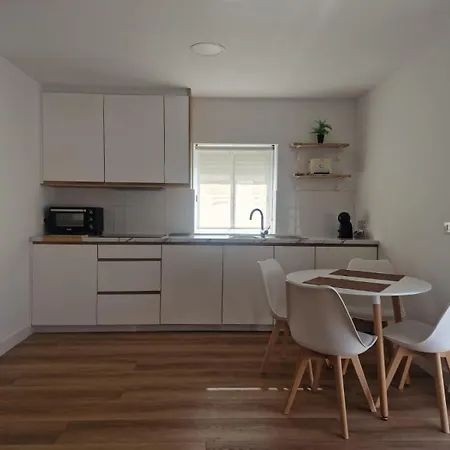 Hébergement de vacances La Casita De Emily - Reformada, Bien Situada Y Con Piscina Amplia