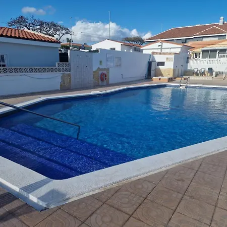 Hébergement de vacances La Casita De Emily - Reformada, Bien Situada Y Con Piscina Amplia San Miguel de Abona