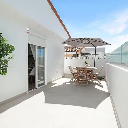 בית נופש La Casita De Emily - Reformada, Bien Situada Y Con Piscina Amplia