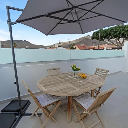 La Casita De Emily - Reformada, Bien Situada Y Con Piscina Amplia