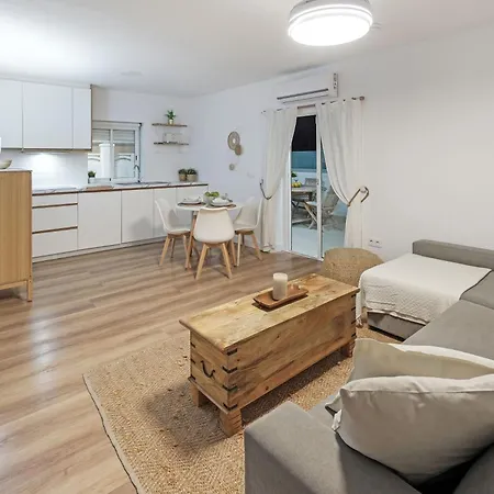 בית נופש La Casita De Emily - Reformada, Bien Situada Y Con Piscina Amplia סן מיגל דה אבונה