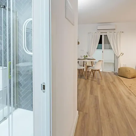 La Casita De Emily - Reformada, Bien Situada Y Con Piscina Amplia בית נופש סן מיגל דה אבונה